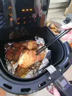 Make Air frying pan, chicken wings, chicken legs step 7