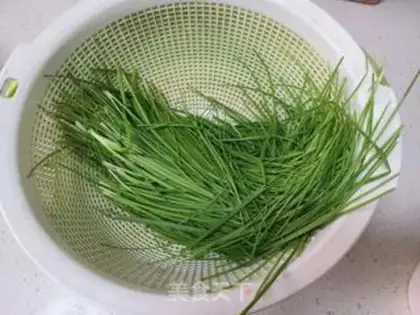 Make Garlic fried eggs step 0