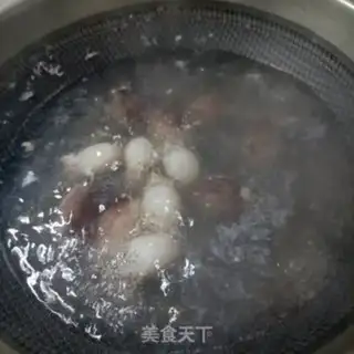 Make Wrinkled peppers and octopus legs step 5