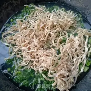 Make Black Tiger Shrimp Hot Soy Bean Noodle step 6