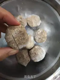 Make Fried beef balls step 1