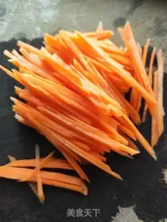 Make Carrot onion fried beef step 0