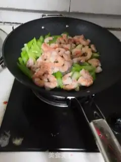 Make Celery and shrimp step 5