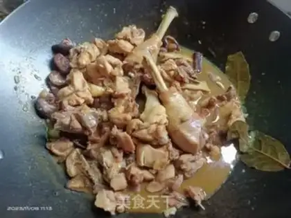 Make Yellow chicken step 10