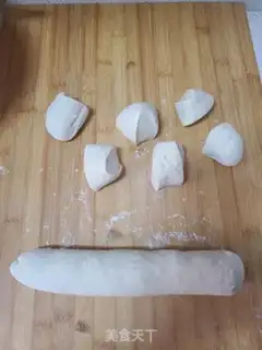 Make The radish sauce meat bag step 8