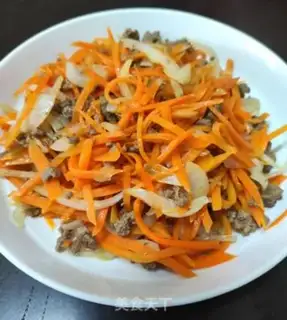 Make Carrot onion fried beef step 7
