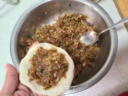 Make The radish sauce meat bag step 10