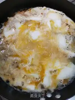 Make Golden Tomb and Tomb Pork fan soup step 5