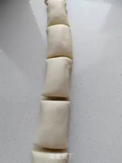 Make "Kidcat claws." step 2
