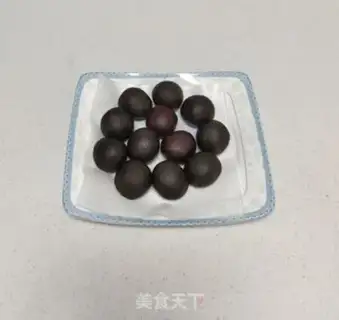 Make Peanut mooncake step 3