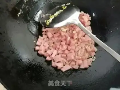 Make Gold and silver egg fried rice step 3
