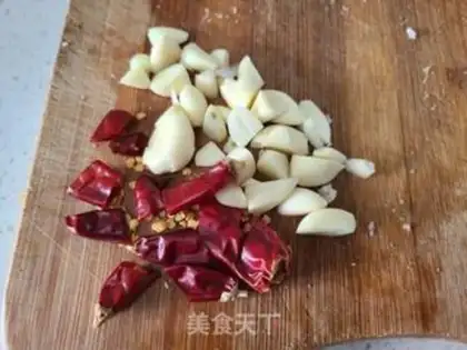 Make Celery with pig skin step 4