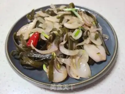 Make Onion fried seaweed step 4