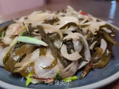 Make Onion fried seaweed step 5
