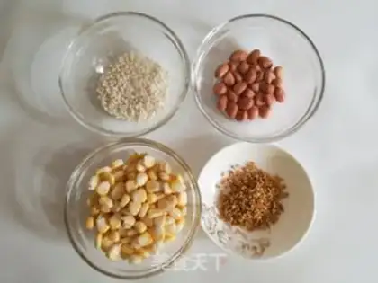 Make Corn peanut soup step 0