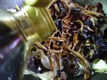 Make Blackwood tea, mushrooms burning leaves step 4