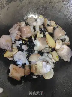 Make Black Bean Pork Foot step 7