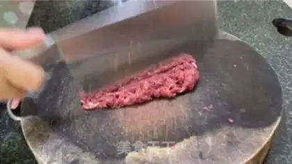 Make Beef sauce and pasta step 1