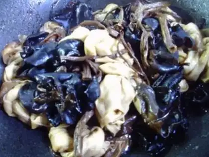 Make Blackwood tea, mushrooms burning leaves step 8