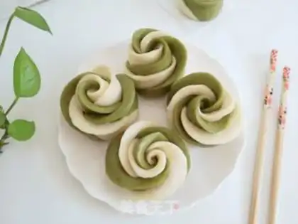 Make Double rose rolls step 10
