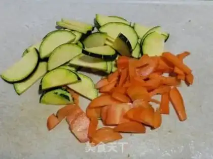 Make Blackwood pumpkin fried eggs step 1