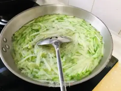 Make A lamb radish dumpling step 2