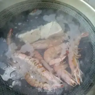 Make Corn shrimp salad step 1