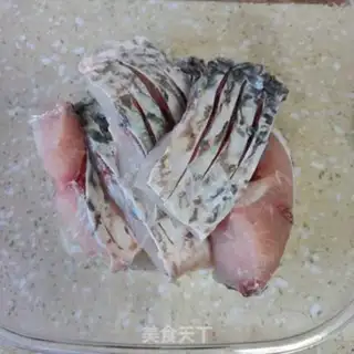Make Wind-dry fish step 2