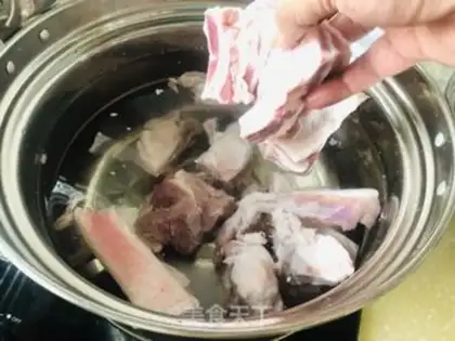 Make Grab the lamb chops step 1