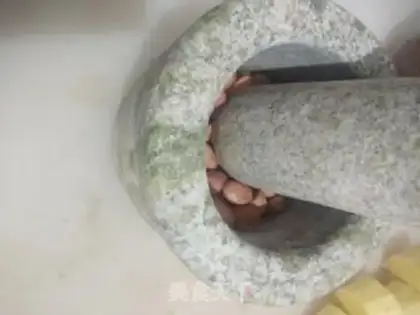 Make A melon with beans step 2