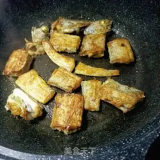 Make Corn paste fish step 10