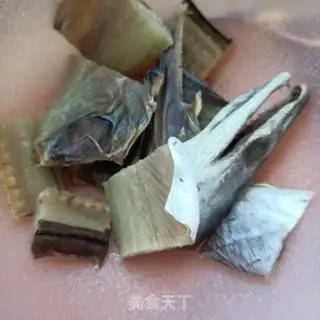 Make Steamed cabbage eel dry step 1