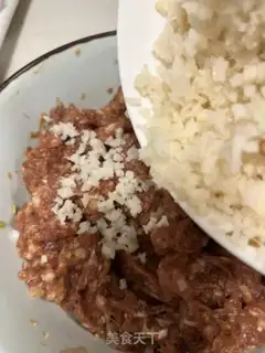 Make Lotus meatballs step 5