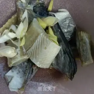 Make Steamed cabbage eel dry step 3