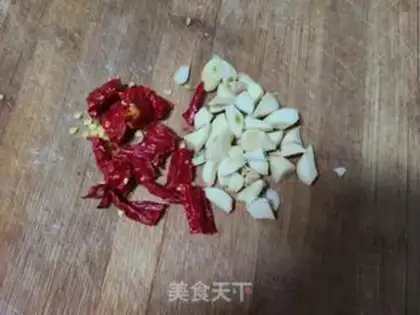 Make The snow is red and white step 2