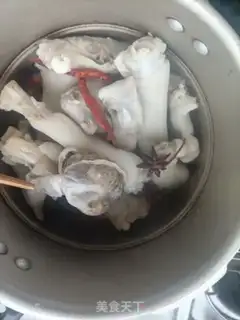 Make A wide-range mushroom steam chicken step 5