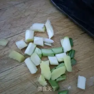 Make Snack leaves and black tiger shrimp step 2