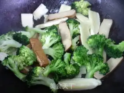 Make The fragrance makes broccoli step 5