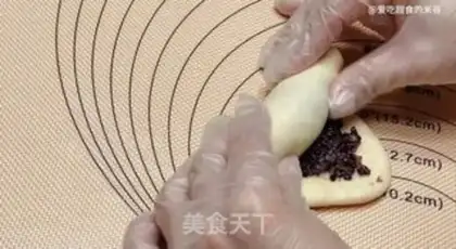 Make pyramid mini bread step 7