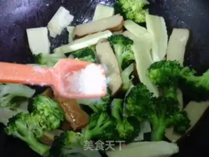 Make The fragrance makes broccoli step 7
