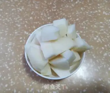 Make A silver spoon of lilies step 2