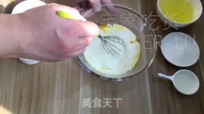 Make Light cream early cake step 1
