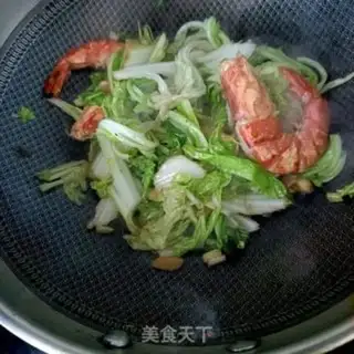 Make Snack leaves and black tiger shrimp step 10