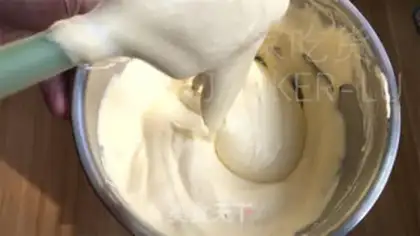 Make Light cream early cake step 10