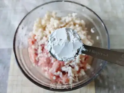 Make Meatball fan soup step 4
