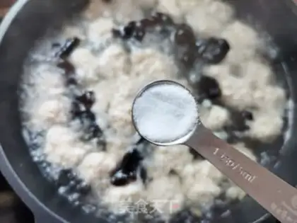 Make Meatball fan soup step 8