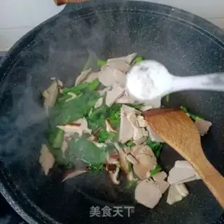 Make Scrambled mushrooms step 9