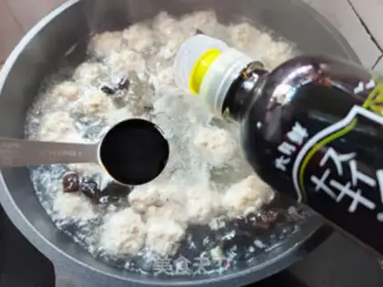 Make Meatball fan soup step 9