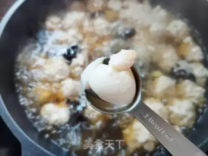 Make Meatball fan soup step 10
