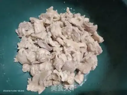 Make The golden mushroom fans skating meat step 8